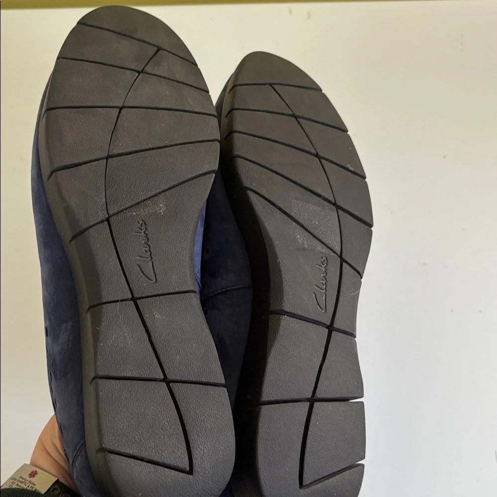 Clarks Navy Blue Suede Nubuck Slip on Loafer Flat Size 10